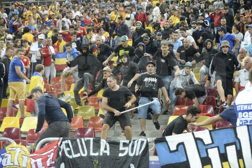 Fanii români au provocat scandal la partida cu Ungaria de toamna trecută