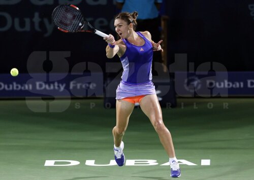 Simona Halep a încheiat victorioasă meciul de ieri în o oră şi 20 de minute // Foto: Reuters