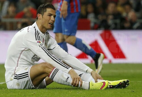 Ronaldo n-a fost în apele lui nici la 1-2 cu Valencia, pe 4 ianuarie. Atunci l-a certat pe Bale fiindcă nu i-a pasat // Foto: Reuters