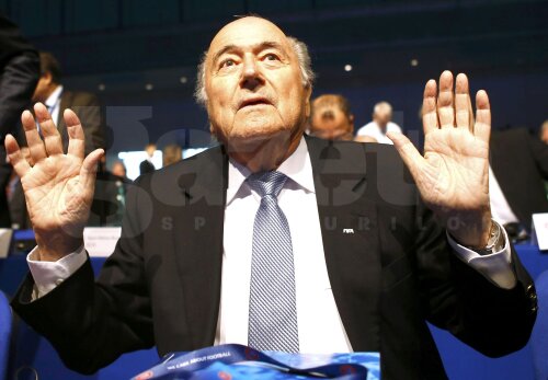 Aflat din 1998 la președinția FIFA, Sepp Blatter nu vrea să renunțe la putere // Foto: Reuters