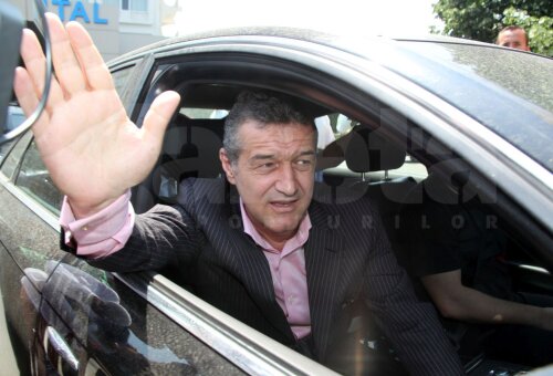 Gigi Becali a fost liber 5 zile săptămîna trecută, dar speră ca de azi să se întoarcă definitiv acasă