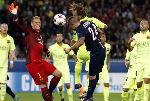 Verratti, liliputanul lui PSG, 1,65 m, a înscris cu capul la Paris de lîngă Ter Stegen (1,89 m) şi Rakitici (1,84 m) // Foto: Reuters