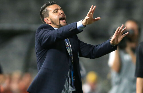 Contra se enervează degeaba pe margine. Nu schimbă nimic // Foto: GuliverGettyImages