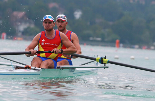 Cristi Ilie şi George Palamariu sînt aproape de a-şi realiza obiectivul, calificarea la Rio // Foto: worldrowing