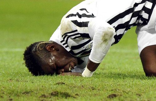 Paul Pogba, în genunchi. Așa este Juventus acum 
// Foto: Reuters