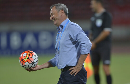 Contractul lui Rednic expiră în vară, dar există o clauză prin care acesta se poate prelungi