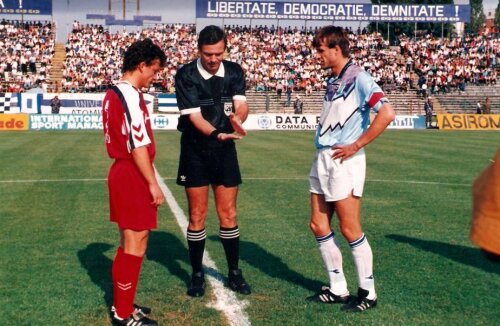 Munteanu și Săndoi înainte de un U Craiova  
Dinamo din anii '90
Foto: Colecție personală