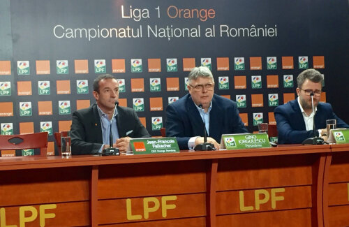 Gino Iorgulescu (centru) și Jean-Francois Fallacher, CEO Orange