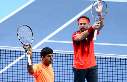 Așa au sărbătorit Florin Mergea și Rohan Bopanna victoria și calificarea în semifinale // Foto: Guliver/GettyImages