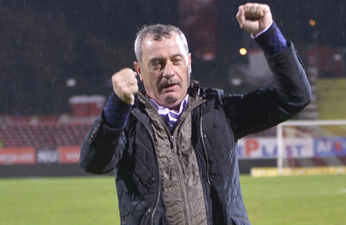 Rednic are trei victorii și trei remize în cele șase Derby de România din cariera sa de antrenor