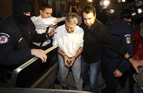 Avram e încarcerat la Penitenciarul Găești, Dîmbovița