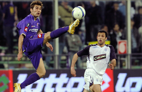 Mutu s-a transferat în 2006 la Fiorentina, pentru care a marcat 69 de goluri în 143 de meciuri
