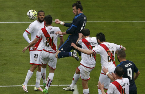 Bale a reușit al optulea gol cu capul, galezul fiind liderul Primerei la acest capitol // FOTO Reuters