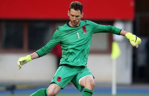 Etrit Berisha, unul dintre favoriții suporterilor albanezi, e recunoscut pentru erorile sale și la Lazio // Foto: Getty Images