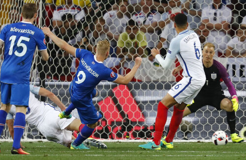 Sigthorsson, numărul 9, îi dă Angliei lovitura de grație // Foto: Reuters