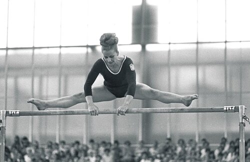 Vera Ceaslavska a fost campioană olimpică la paralele în 1968