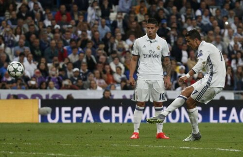 Ronaldo a răspuns miercuri hat-trick-ului lui Messi, cu o nouă execuție de autor // FOTO Reuters