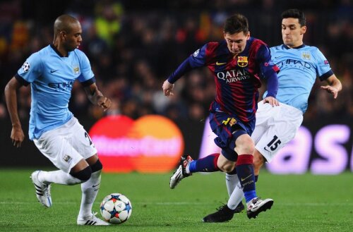Messi, prins între Navas și Fernandinho, la 1-0 în Ligă în 2014-2015 // FOTO Guliver/GettyImages