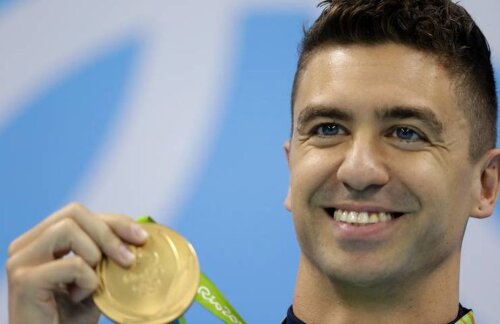 Antony, cu medalia cucerită la Rio