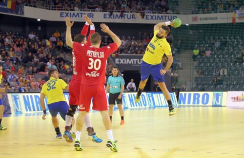 Cântec, interul stânga de la Potaissa Turda, a încântat prin evoluțiile sale în meciurile din aceste preliminarii FOTO sportpictures.eu