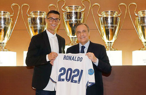 Ronaldo și-a pus ochelari pentru ocazia specială de ieri