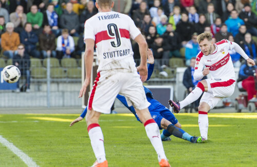 Maxim marchează al doilea său gol pentru Stuttgart în acest sezon, la 3-1 cu Karlsruhe