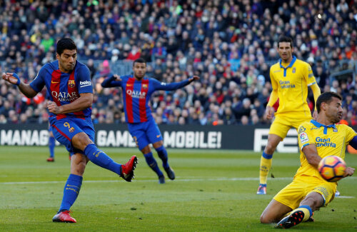Suárez deschide scorul, năucind în 68 de minute jucate defensiva lui Las Palmas // Foto: Reuters