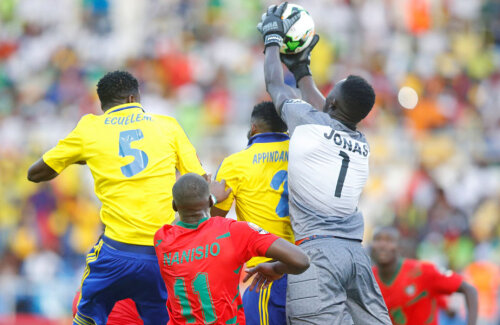 Portarul Jonas Mendes a rezistat presiunii gaboneze, fiind învins doar de Aubameyang // Foto: Reuters