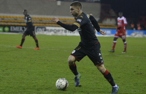 Răzvan Marin nu a ratat niciun meci pentru Standard, fiind titular şi ieri, în 2-2 cu Oostende