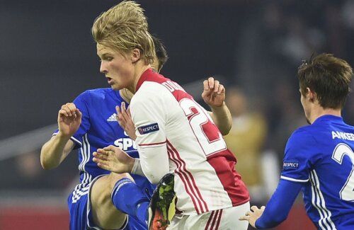 Dolberg a fost lovit joi, în Europa League, de compatrioții de la FC Copenhaga // FOTO AFP