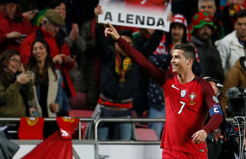 Da! Ronaldo e o legendă // Foto: Reuters