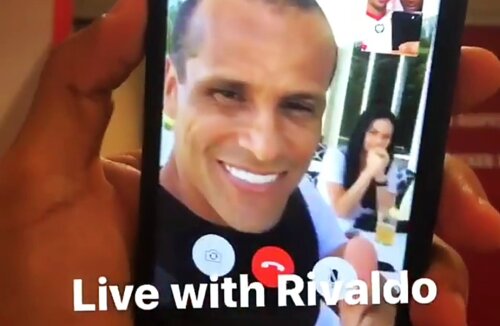 Rivaldinho live pe FaceTime cu tatăl său