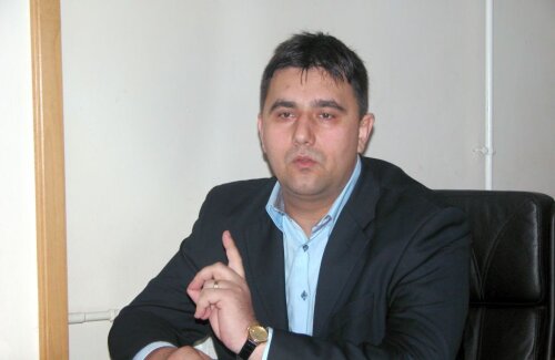 Sub umbrela PDSR/PSD, Cosmin Nicula a fost consilier local la Deva, director la Protecția Copilului, subprefect de Hunedoara, deputat și senator / FOTO: Mediafax