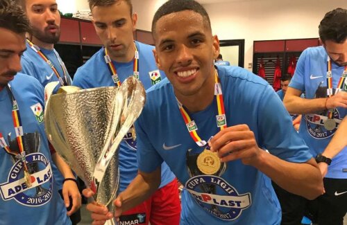 Rivaldinho și Cupa Ligii Foto: Instagram