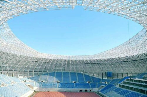 Arena ce costă 55 de milioane de euro arată spectaculos, însă oltenii nu vor să o deschidă până nu e totul perfect
