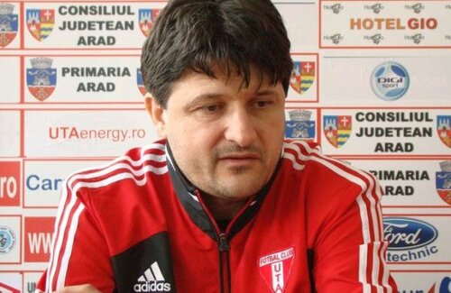 Adrian Falub pe vremea când era antrenorul arădenilor / Foto: specialarad.ro