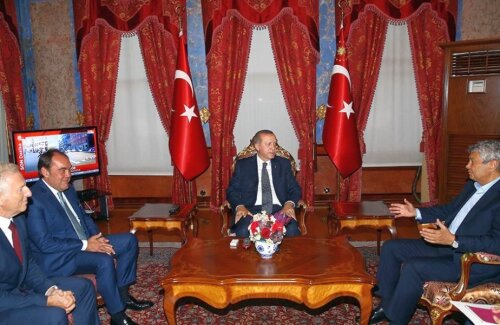 În august, Mircea Lucescu s-a întâlnit cu Erdogan la Palatul Beylerbeyi pentru a discuta despre echipa națională
// FOTO: Twitter