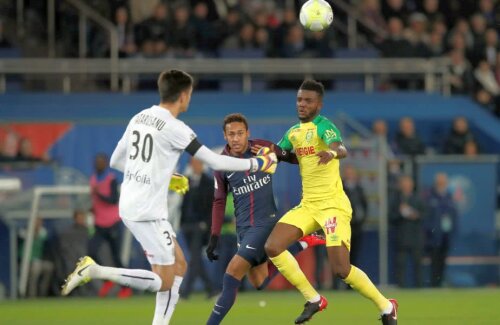 Notat cu 3 și în meciul cu Dijon, Tătărușanu a dezamăgit pe Parc des Princes // FOTO: REUTERS