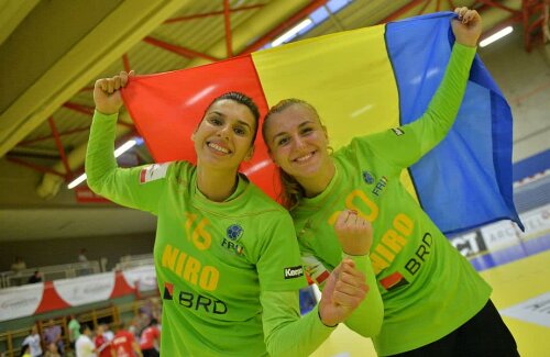 Denisa Dedu (stânga) și Iulia Dumanska 
Foto: Alex Nicodim/Gazeta Sporturilor