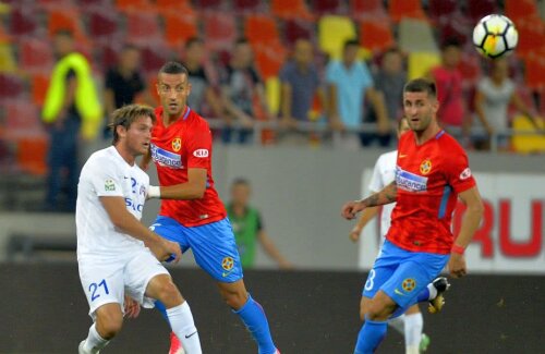 Ciaccheri (în alb) nu a marcat niciun gol pentru FC Botoșani // FOTO: Gazeta Sporturilor