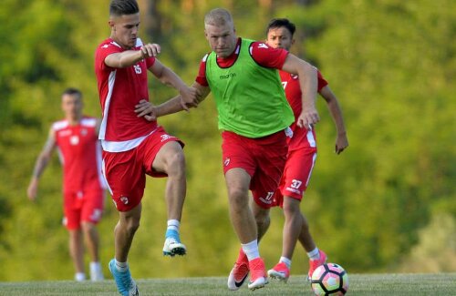 Ricardo Grigore, în stânga // FOTO: Gazeta Sporturilor