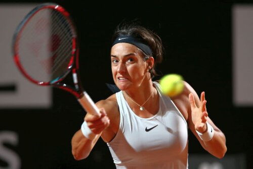 Caroline Garcia în meciul cu Simona Halep de la Roma // Foto: Reuters