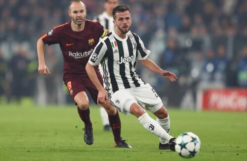 Miralem Pjanic, Andres Iniesta 
(foto: Guliver/Getty Images)