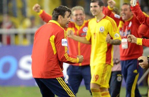 Bucuria lui Pițurcă după victoria cu Turcia // FOTO: Gazeta Sporturilor