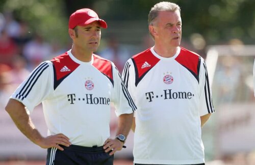 Riccardo Proietti alături de Ottmar Hitzfeld la un antrenament al celor de la Bayern. Foto: Guliver/GettyImages