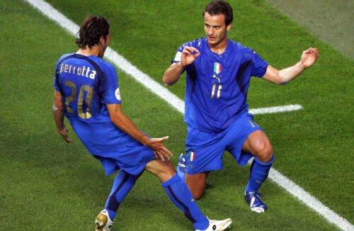 Campion mondial cu Italia în 2006, Gilardino, în dreapta, ar fi reprezentat o adevărată lovitură pentru fotbalul românesc // FOTO: Guliver/Getty Images