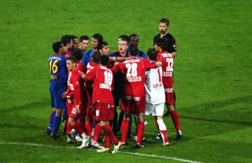 Imagine de la Dinamo - Steaua 2-1 Foto: Gazeta Sporturilor