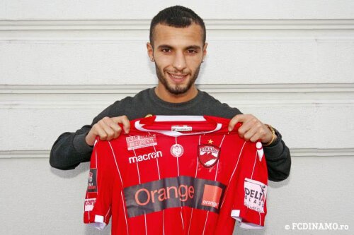 Jaadi s-a pozat cu tricoul lui Dinamo și va pleca în cantonament alături de noii colegi