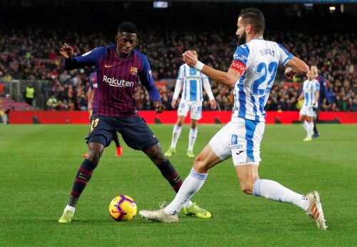 Dembele cu mingea la picior // Foto: Guliver/GettyImages