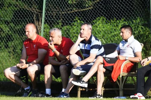 Mircea Rednic, în timpul unui amical jucat de Dinamo în vara lui 2015